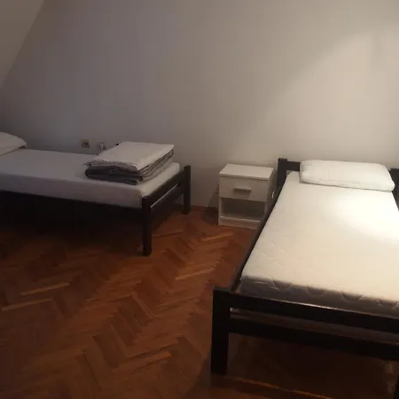 بيت شباب Centre Ni