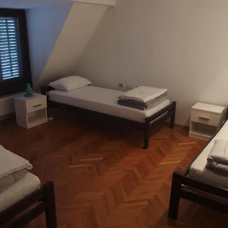 بيت شباب Centre